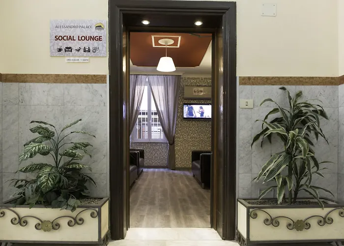 Alessandro Palace & Bar